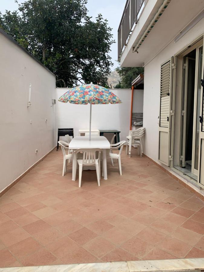 Villetta Spina Capaci Exteriér fotografie